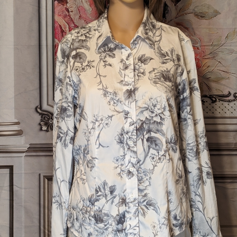 Talbots size 8 White with grey floral pattern. Button front #012